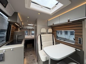 HYMER ERIBA HYMERCAR Yellowstone 601 LED 8G Pluspaket Style Router