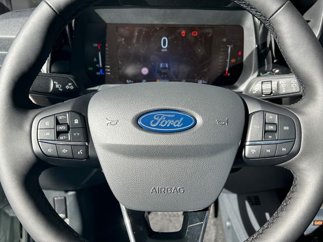 Ford Tourneo Courier Titanium AHK