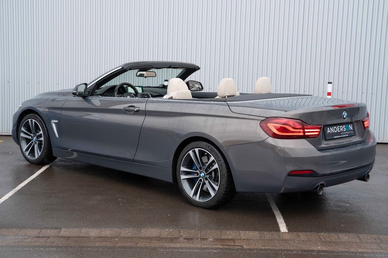 Fahrzeugabbildung BMW 440i CABRIO SPORT-LINE LED H&K KAM HUD 360° LEDE