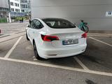 Tesla Model 3 Hinterantrieb. LED+NAVI+SHZ+PANO +4 Reif - Tesla Model 3 in Hamburg