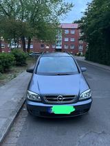 Opel Zafira A 2.2 Diesel  7 Sitzer - Opel Zafira aus 2004 mit Diesel-Antrieb