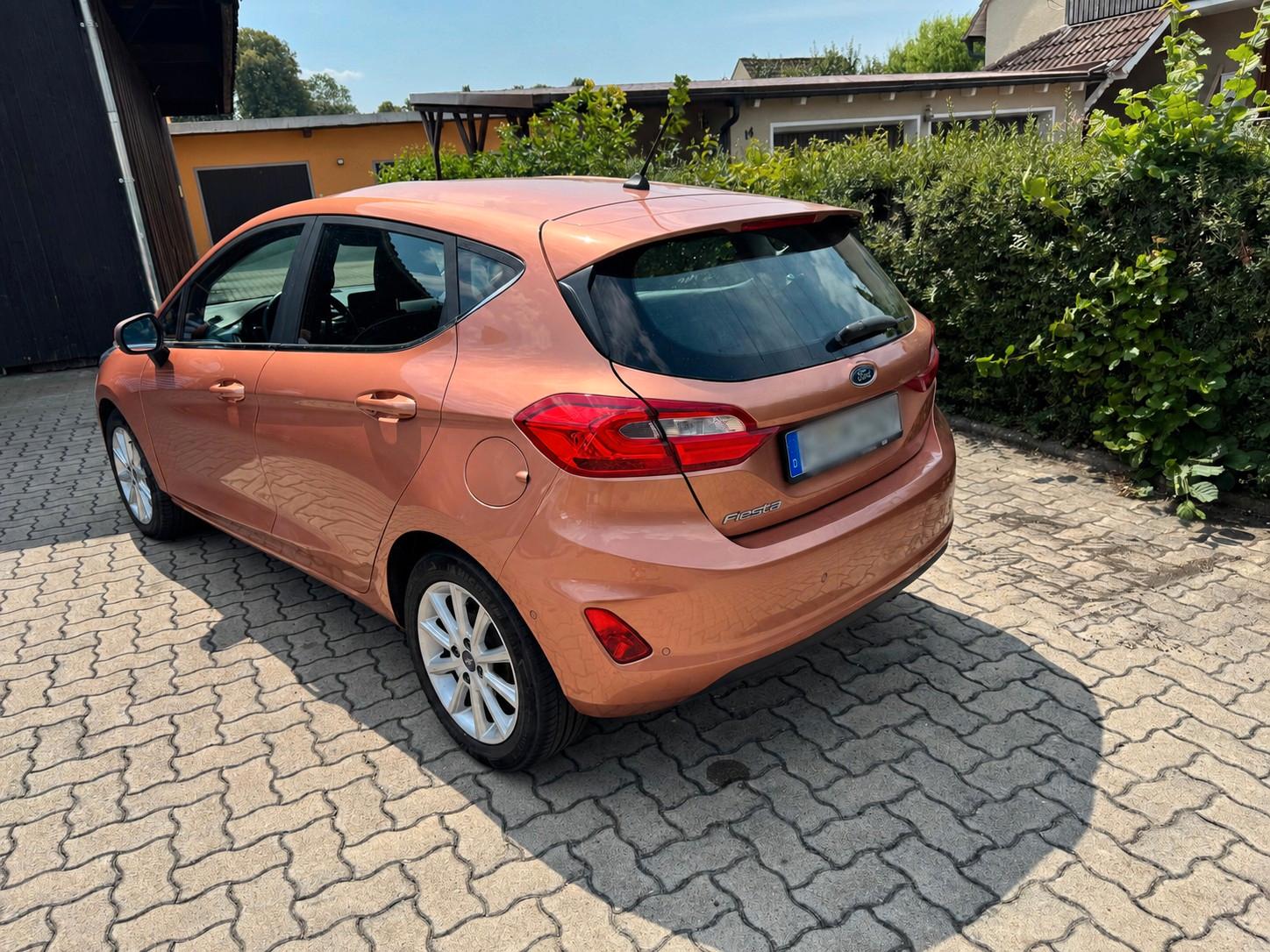 Ford Fiesta 1,0 EcoBoost Titanium Scheckheftgepflegt