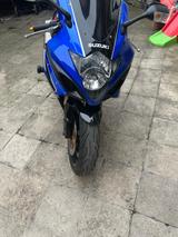 Suzuki GSXR 1000 - SUZUKI GSXR 1000