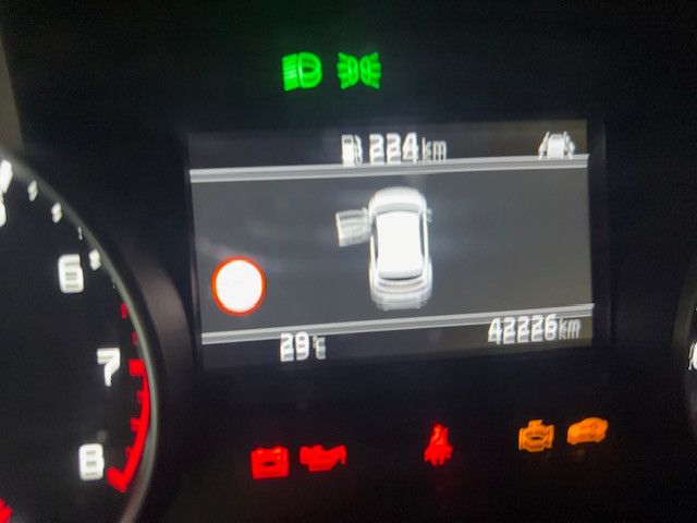 Kia Sportage 2WD - NAVI - RFK - TEMPOMAT -  KLIMA - foto 17