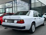 Mercedes-Benz E 320 Limousine | Schalter | Klima | TÜV NEU! - Mercedes-Benz E 320 Gebrauchtwagen
