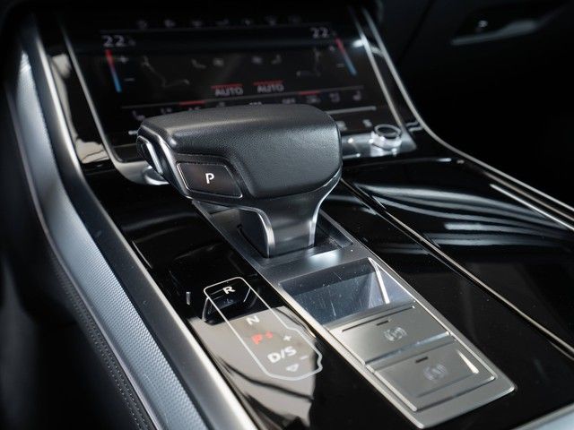 Q8 S line 50 TDI quattro HEAD-UP+MATRIX+AHK+PANO