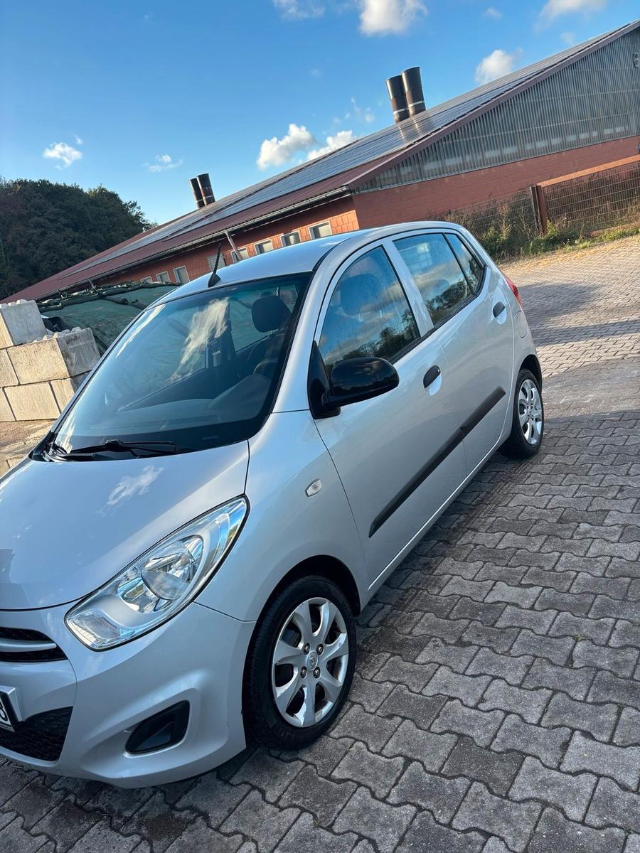 Hyundai i10