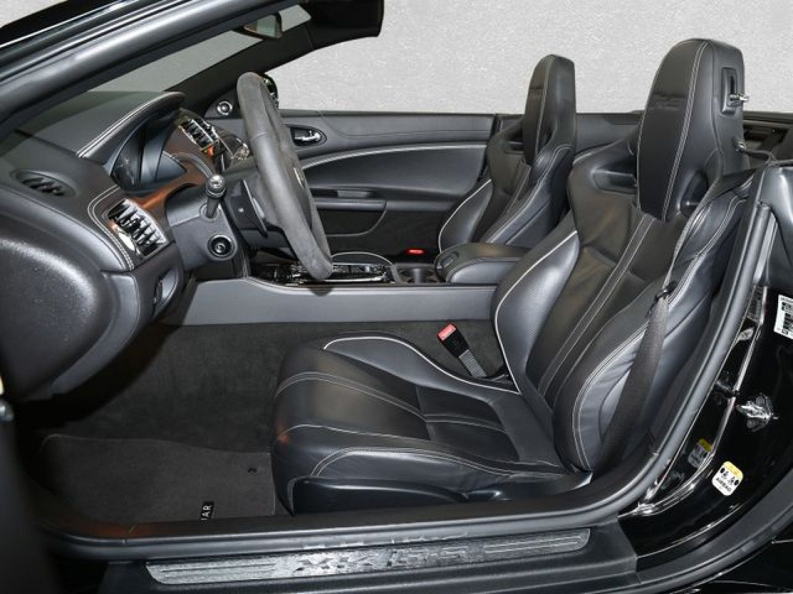 Fahrzeugabbildung Jaguar XKR - S Cabrio - Bi-Xenon | Kamera | neuwertig!