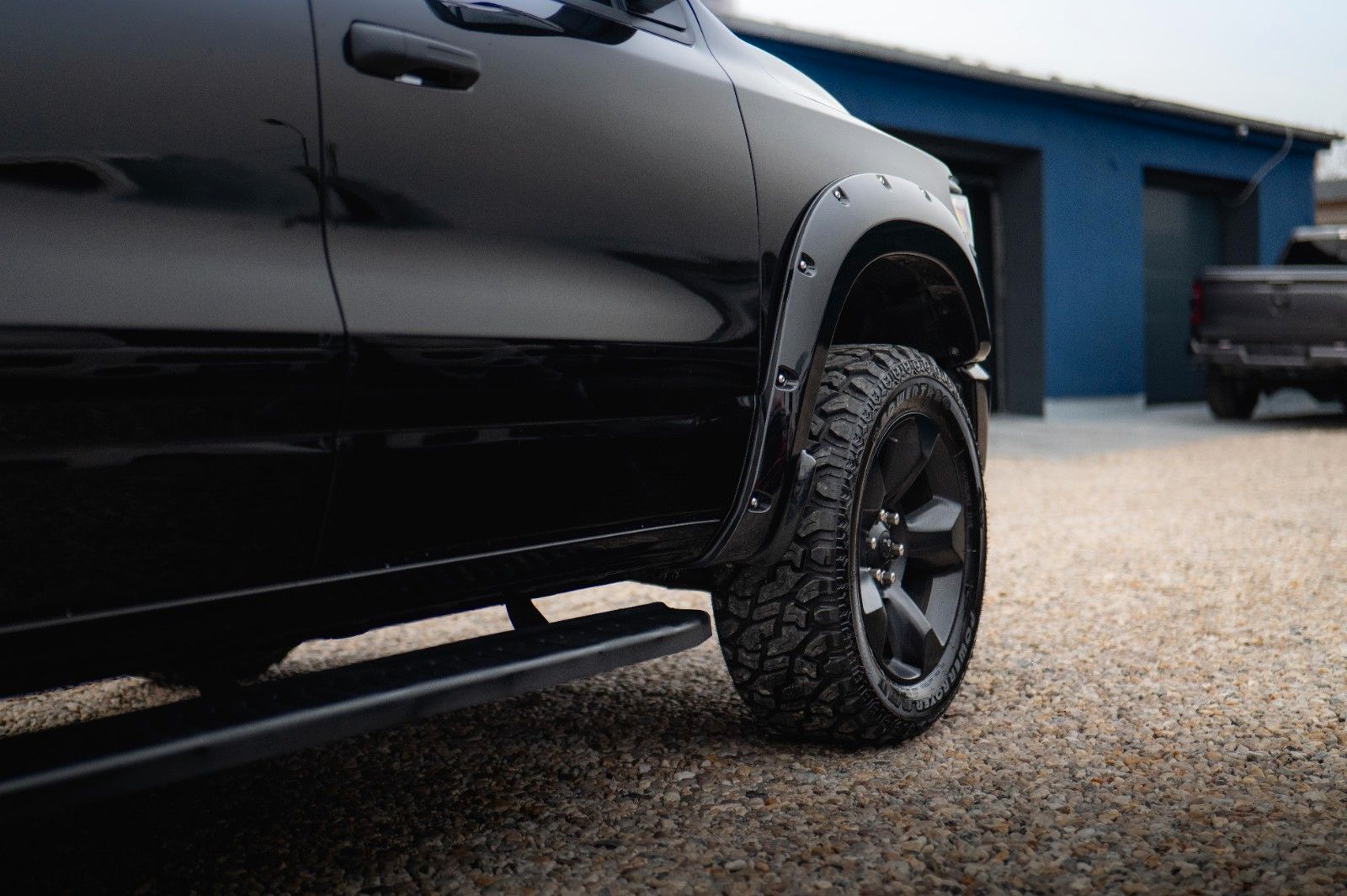 Fahrzeugabbildung Dodge RAM 3.6 V6 4x4 OFFROAD LARAMIE BLACK EDITION LED