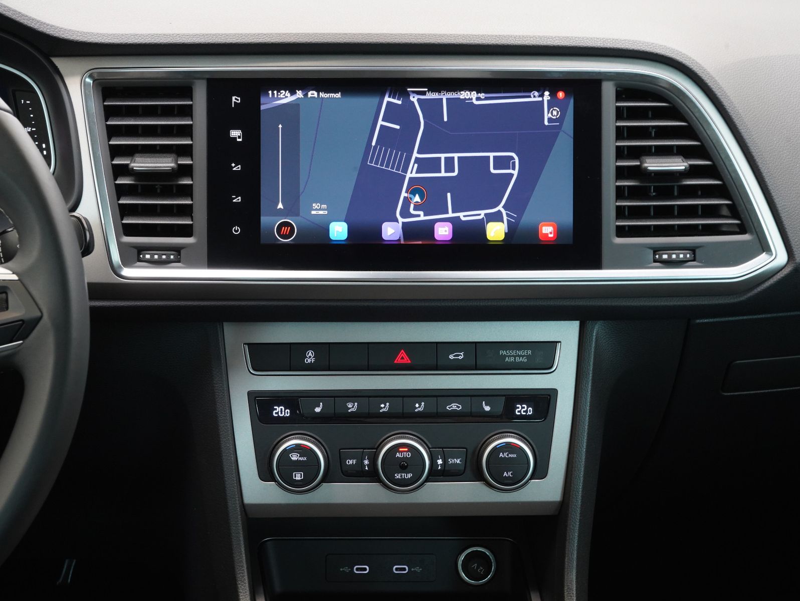 Fahrzeugabbildung SEAT Ateca 1.5 TSI ACT Xperience LED/NAVI/ACC/AHK