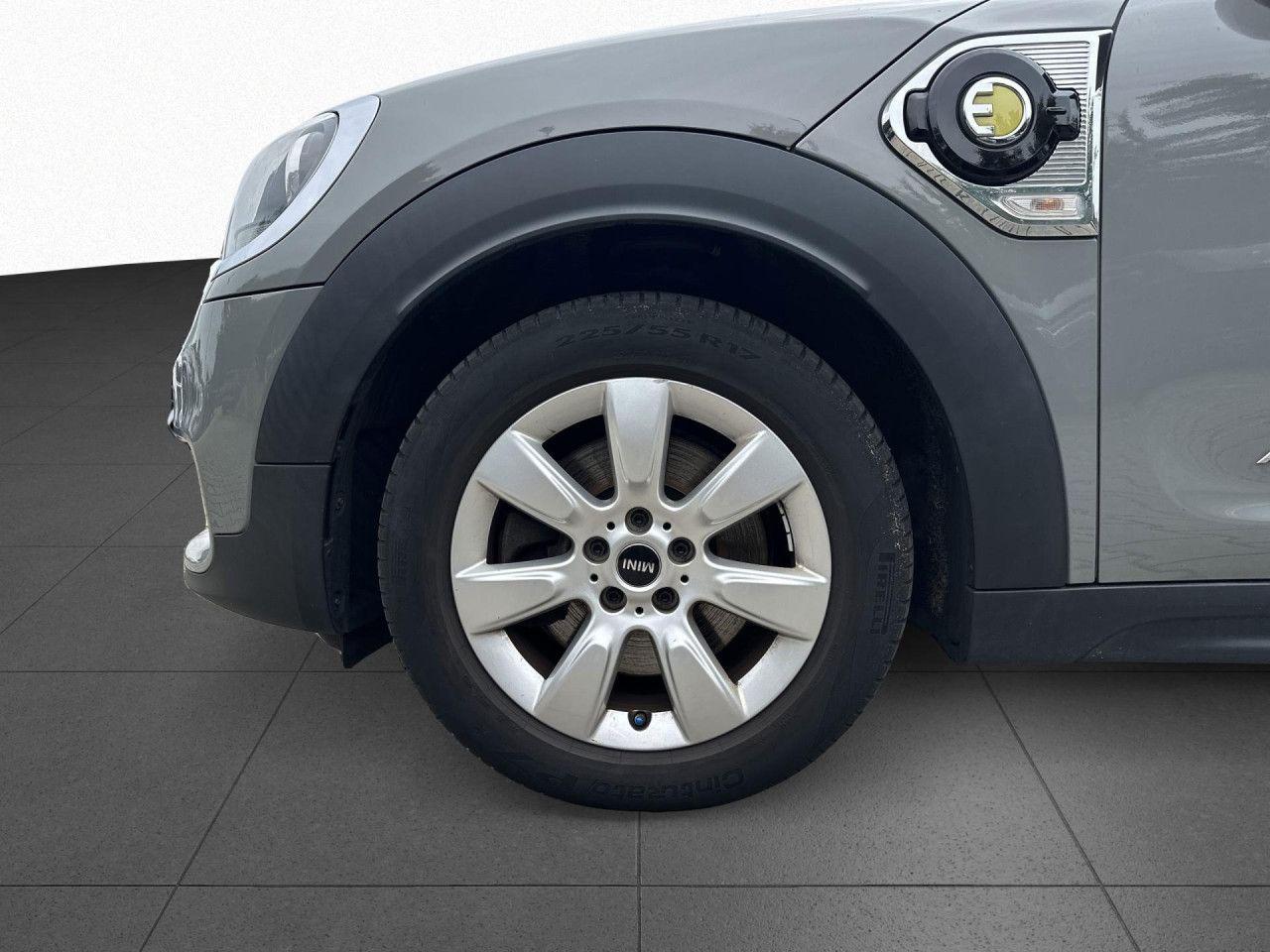 MINI Cooper SE Countrym. ALL4 HUD,Navi,PDC,SHz,CarPl.