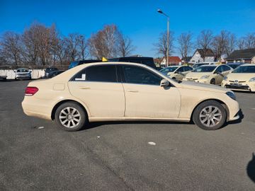 Mercedes E 200 - 5