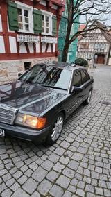 Mercedes-Benz Mercedes Benz 190 2.3 Sportline - Mercedes-Benz 190 Gebrauchtwagen in Stuttgart