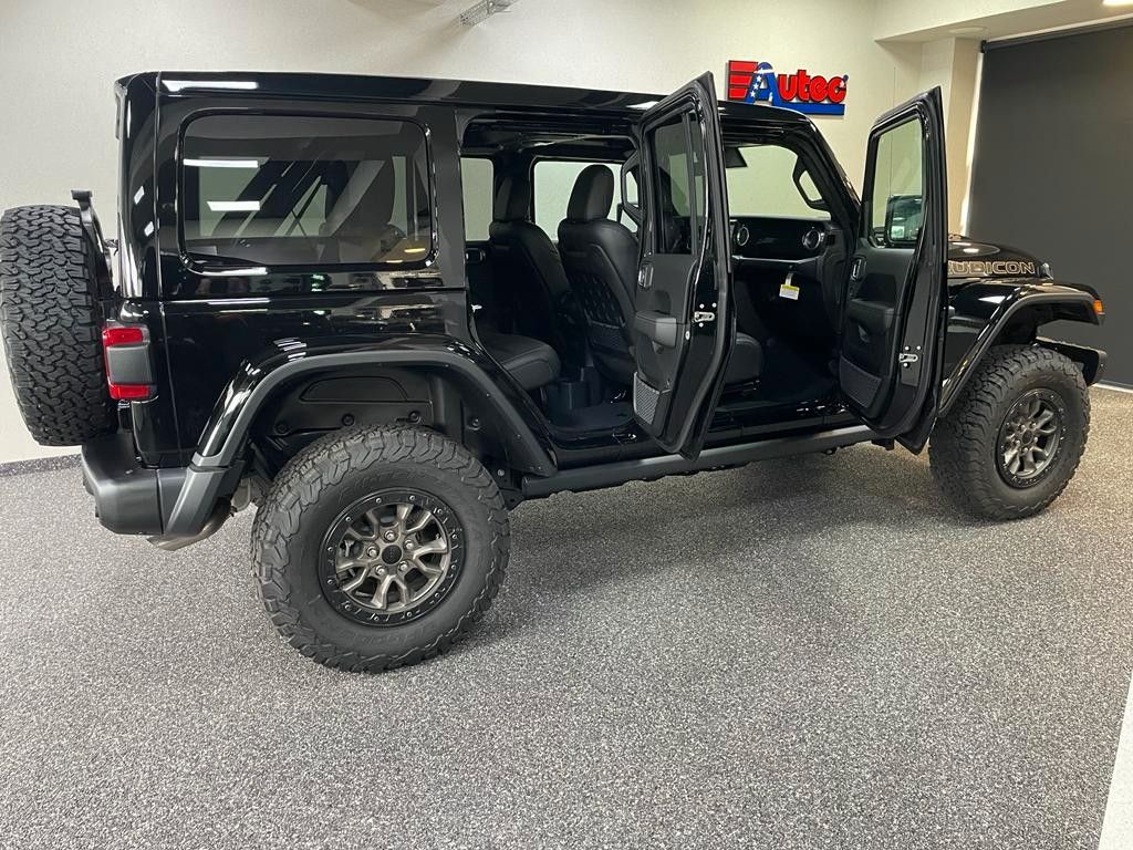 Fahrzeugabbildung Jeep 392 UNLIMITED RUBICON 6.4L-V8 SKY ONE 1.HD
