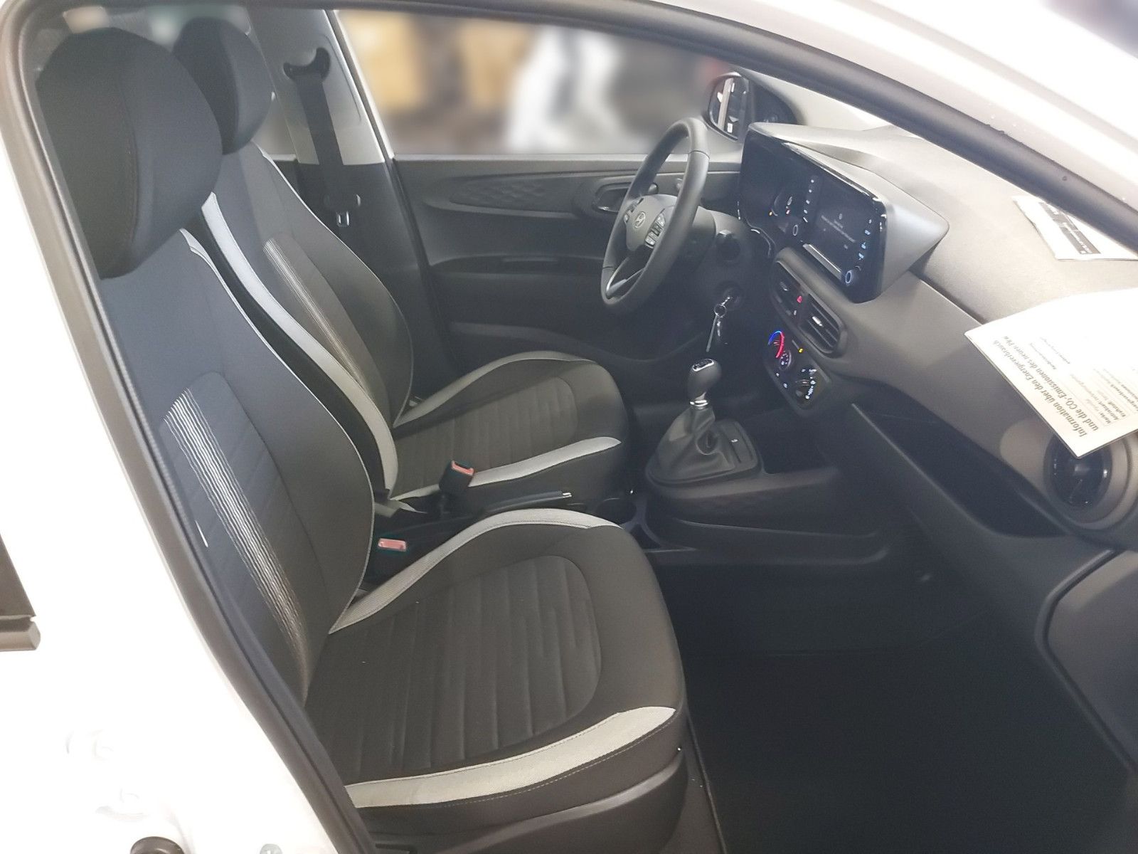 Fahrzeugabbildung Hyundai i10 1,0 Select Navi Mj.25 63PS
