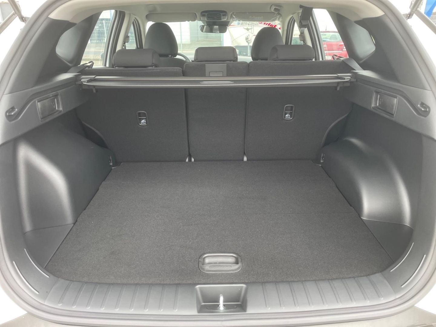 Fahrzeugabbildung Hyundai Tucson 1.6T Select 2WD Design Navi Kamera Rückfa