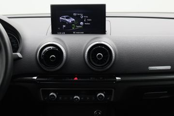 Fahrzeugabbildung Audi A3 Lim. 35 TFSI design Navi XenonSound
