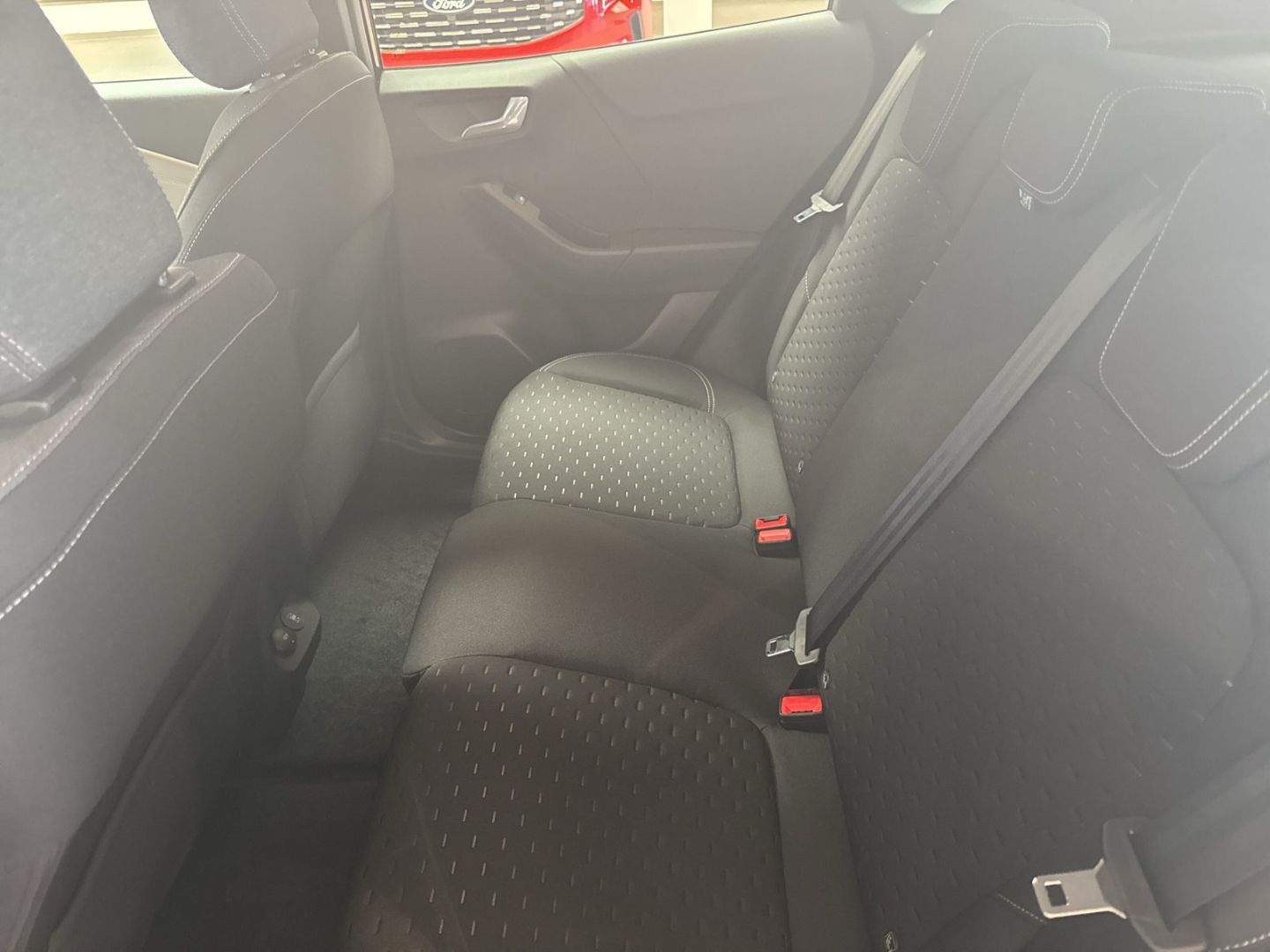 Fahrzeugabbildung Ford Puma Gen-E Navi digitales Cockpit LED ACC Apple