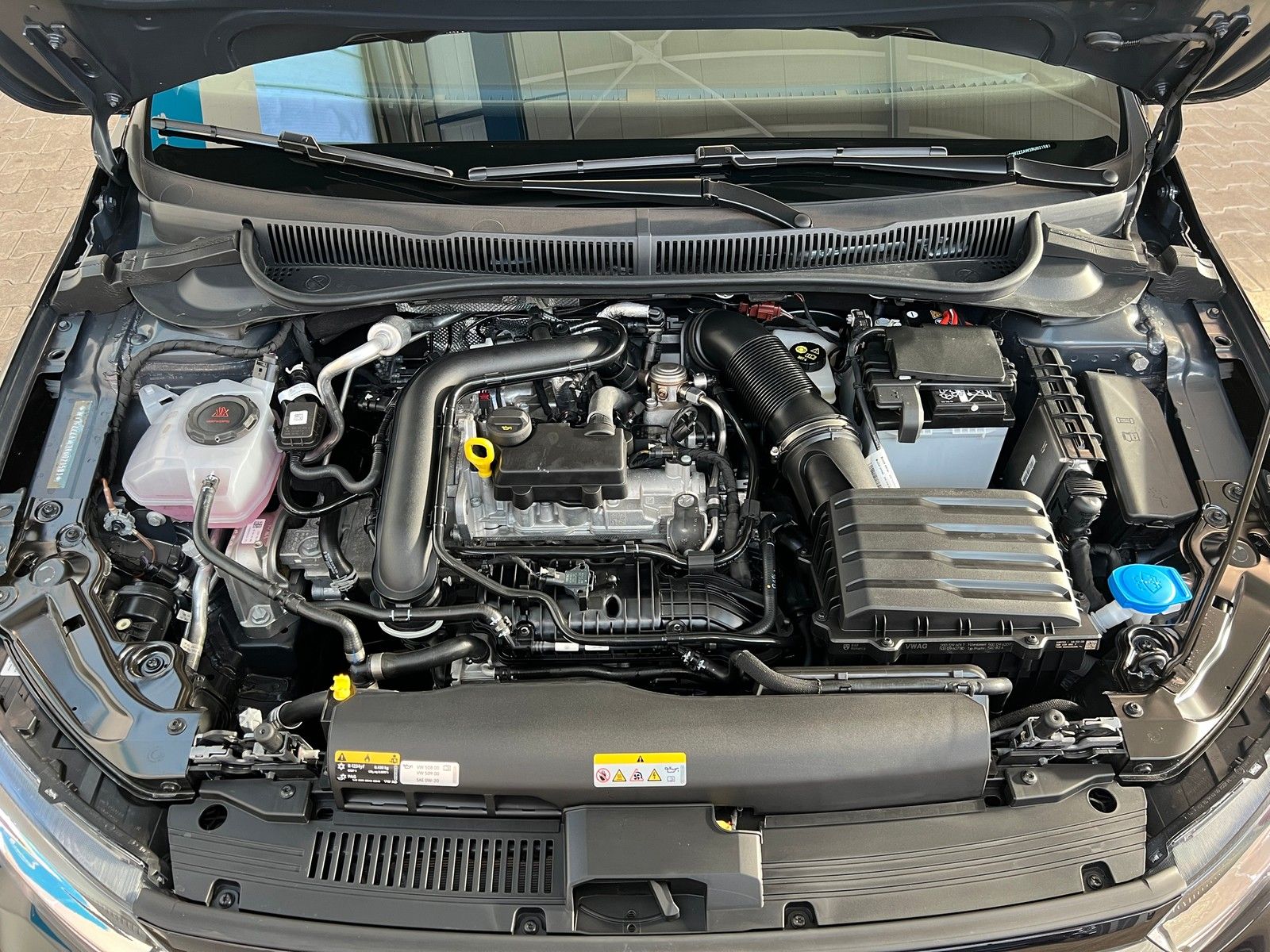 Fahrzeugabbildung Volkswagen Polo Style 1,0 TSI + IQ.Drive +Navigation+Kamera