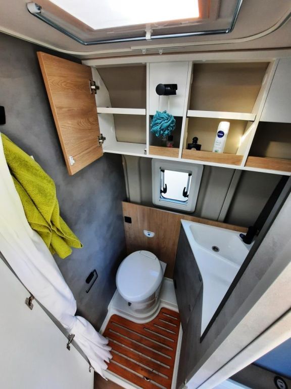 Fahrzeugabbildung Crosscamp ADVTR 6.0 DF Verfüg./Sparen Sie 6.397,- €