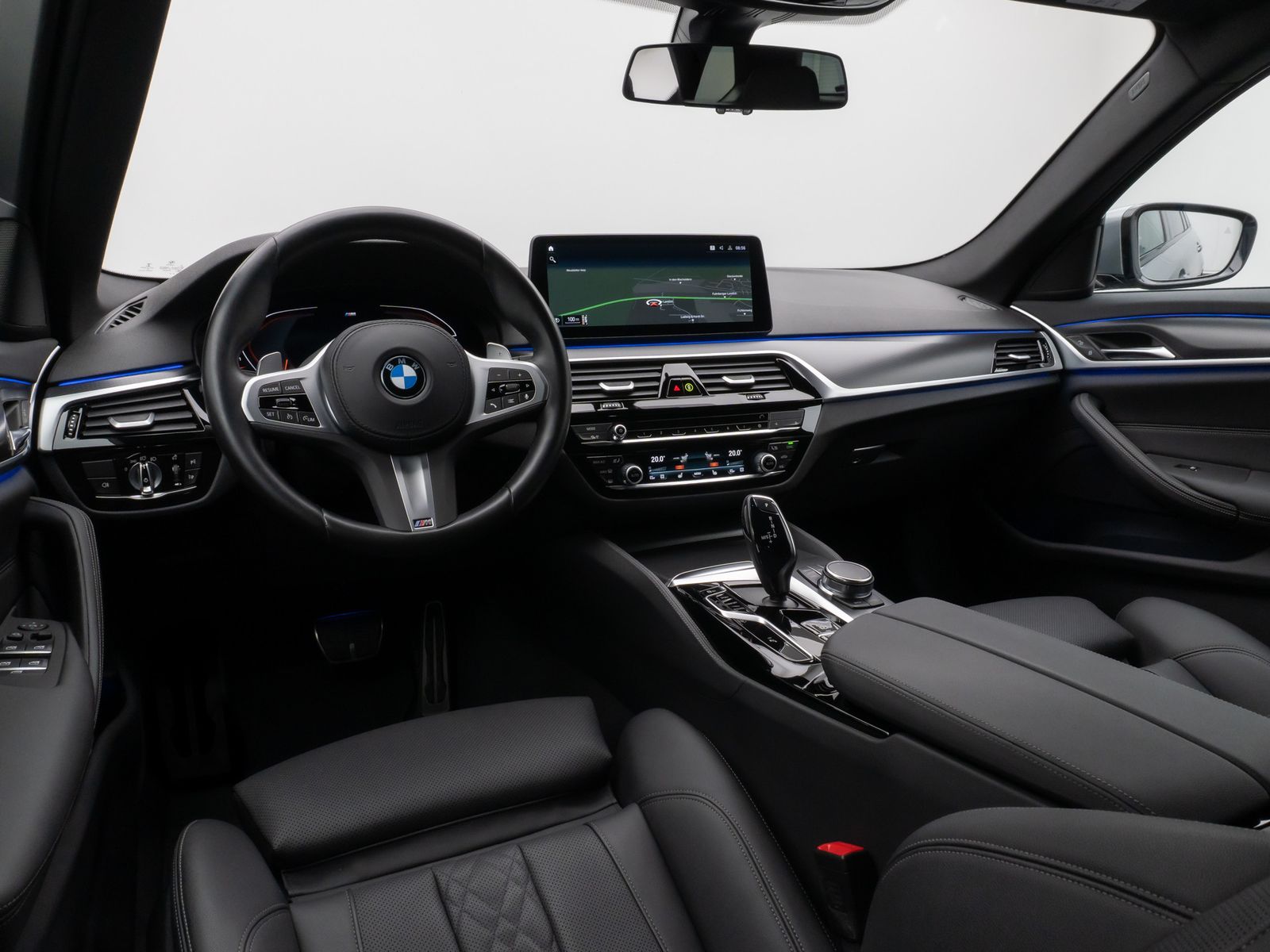 Fahrzeugabbildung BMW 530d xD M Sport Pro Kamera Laser HUD HiFi DAB