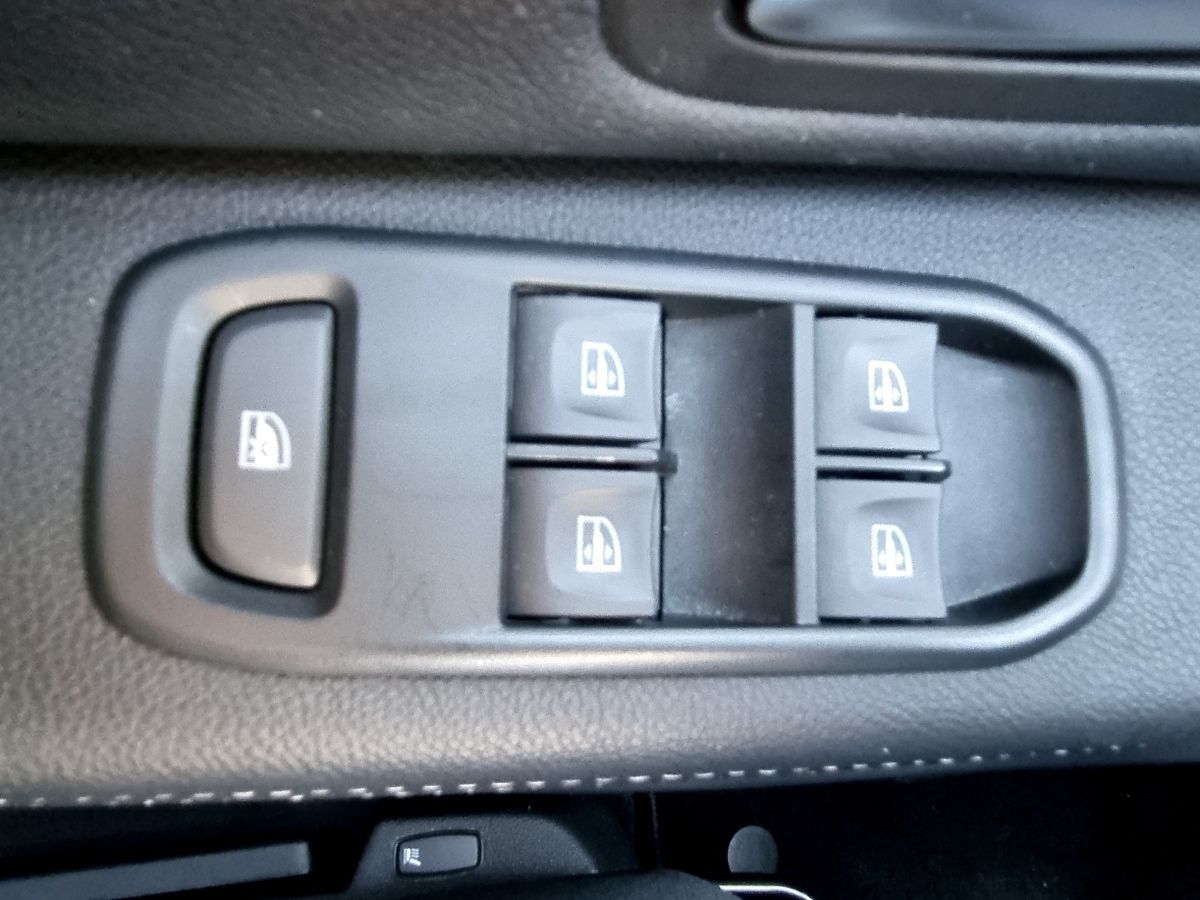 Fahrzeugabbildung Dacia Duster Prestige TCe 100 ECO-G