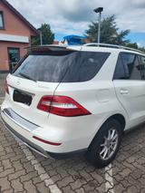 Mercedes-Benz ML 350 BlueTEC 4MATIC - - Mercedes-Benz ML-Klasse von privat