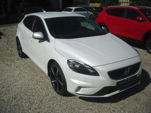 Volvo V40 Momentum