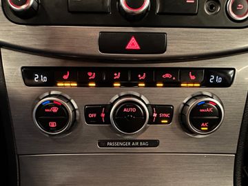 MYAUTOCENTER – Gebraucht- und Jahreswagen mit Werkstattservice in Pfaffenhofen Volkswagen Passat Variant Comfortline BlueMotion *AHK*Klima