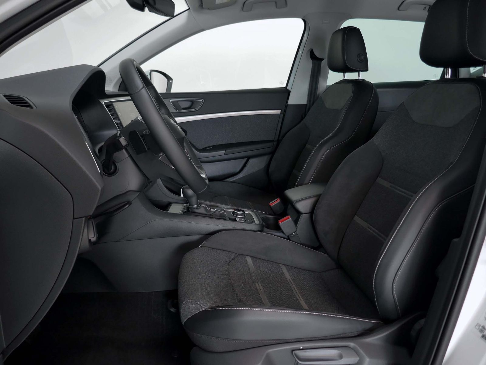 Fahrzeugabbildung SEAT Ateca X-Perience 1.5 TSI | LED AHK RFK ACC