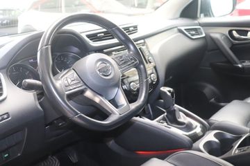 Fotografie des Nissan Qashqai 1.3 DIG-T DCT TEKNA