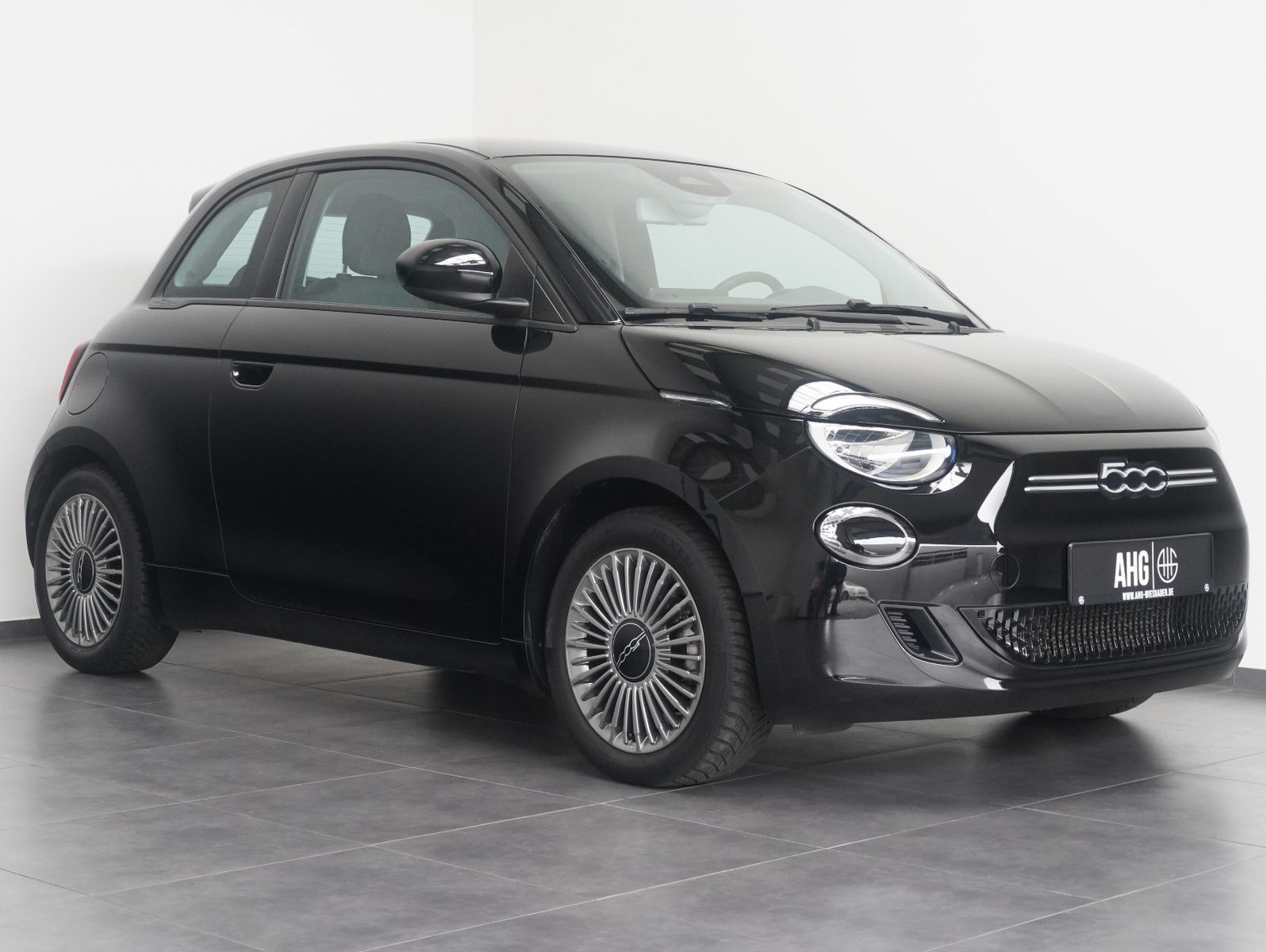 Fahrzeugabbildung Fiat 500e Icon 87KW/42kWh/DC-LADEN/NAVI/KAMERA