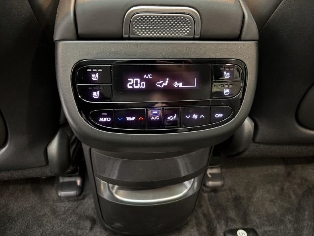 IONIQ 9 UNIQ 110kWh 4WD 6-SITZER+NAVI+360 GRAD K