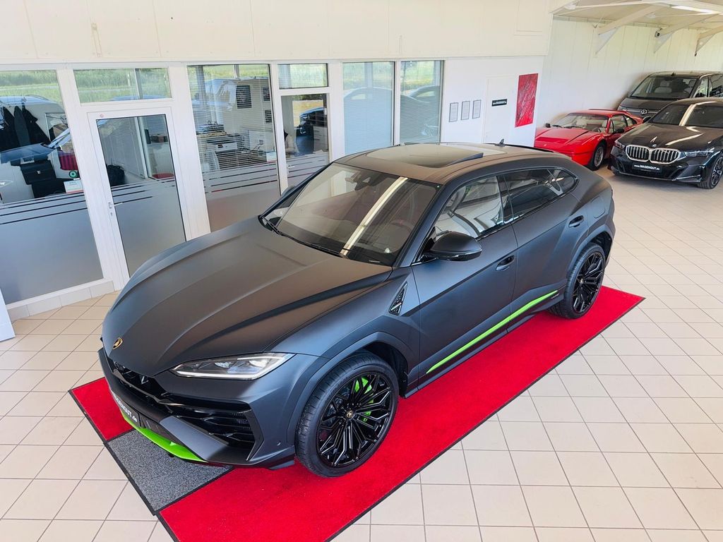 Image of Lamborghini Urus