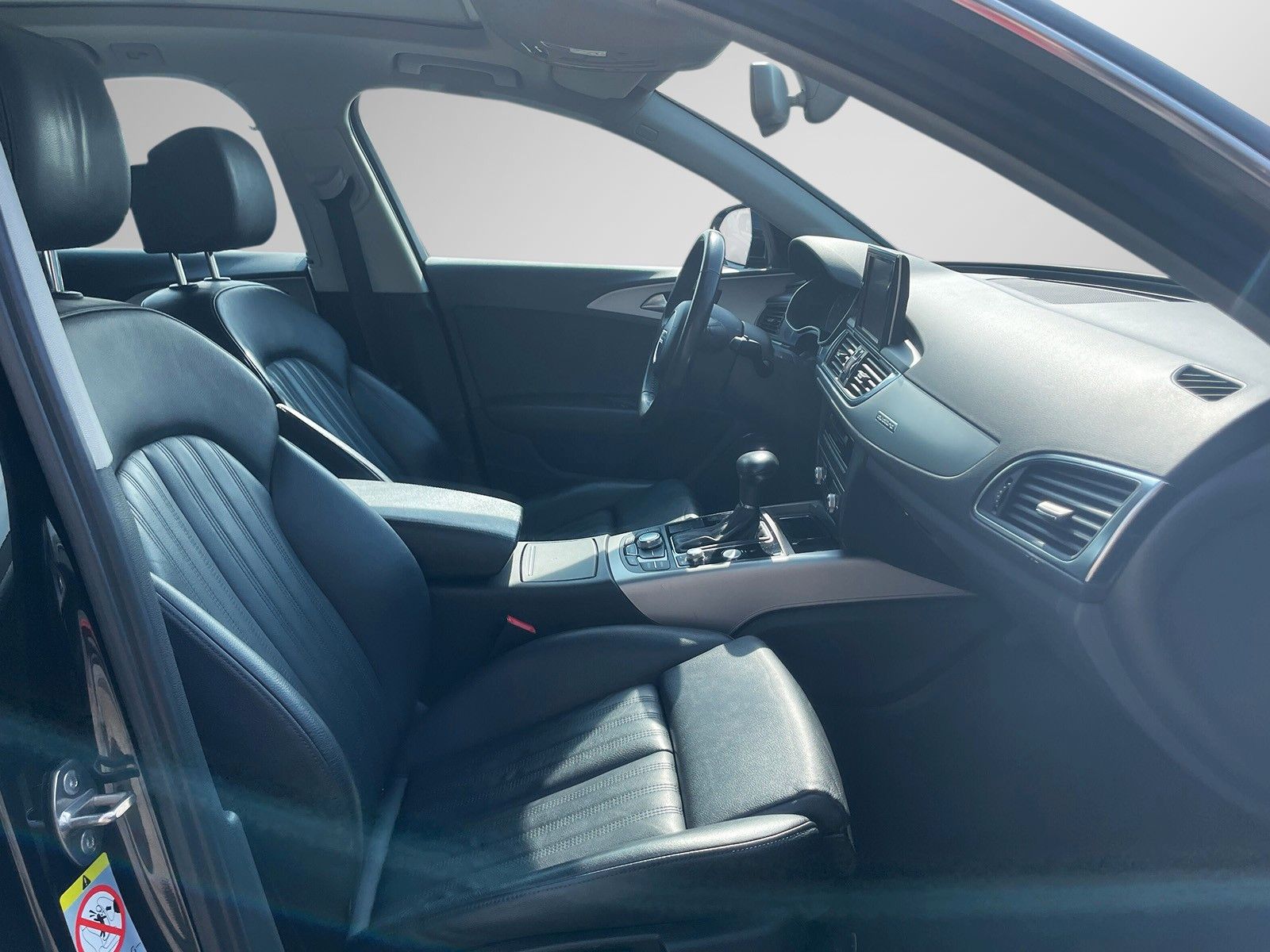 Fahrzeugabbildung Audi A6 Avant*Standhz*Sportpaket*BOSE*4-Zonen*Xenon*