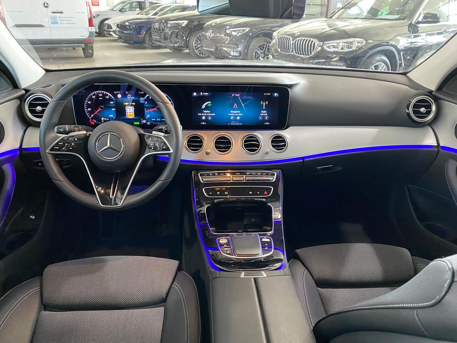 Fahrzeugabbildung Mercedes-Benz E 200 T-Model Avantgarde/LED-High/1.HD/