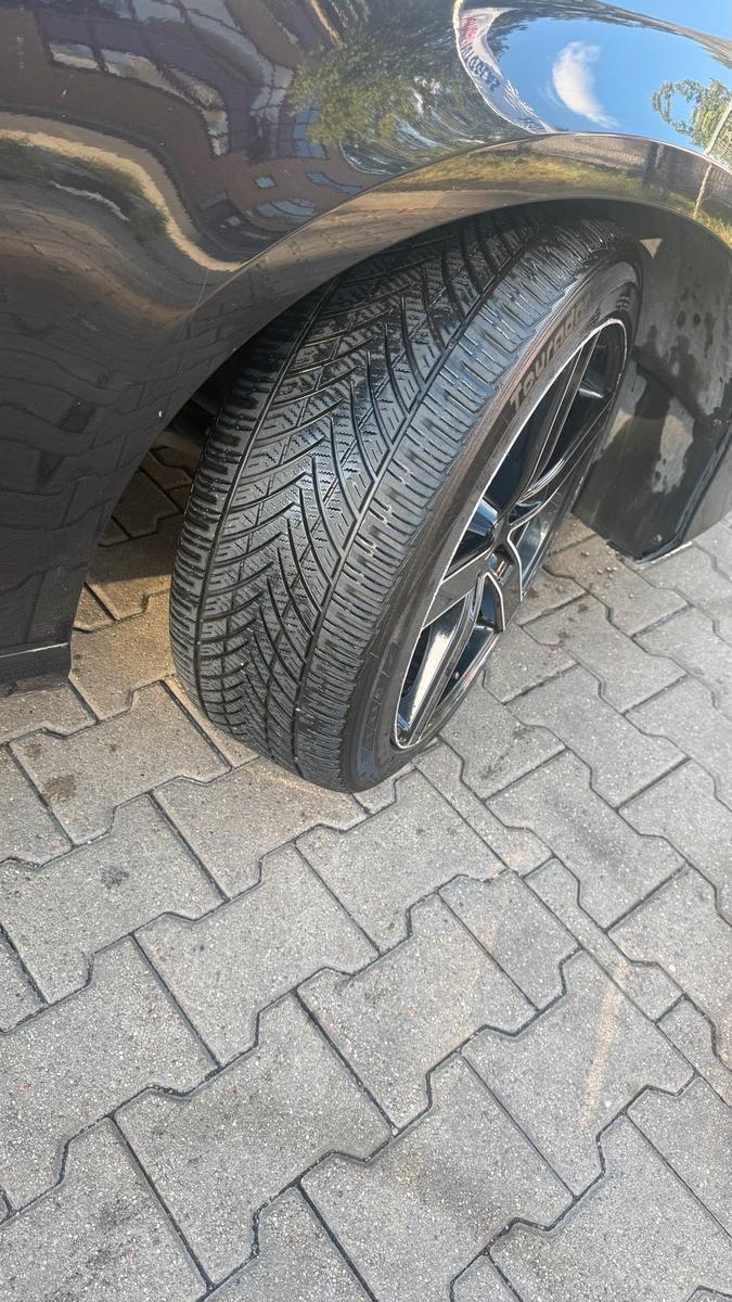 Volkswagen Passat 2011 — photo 8
