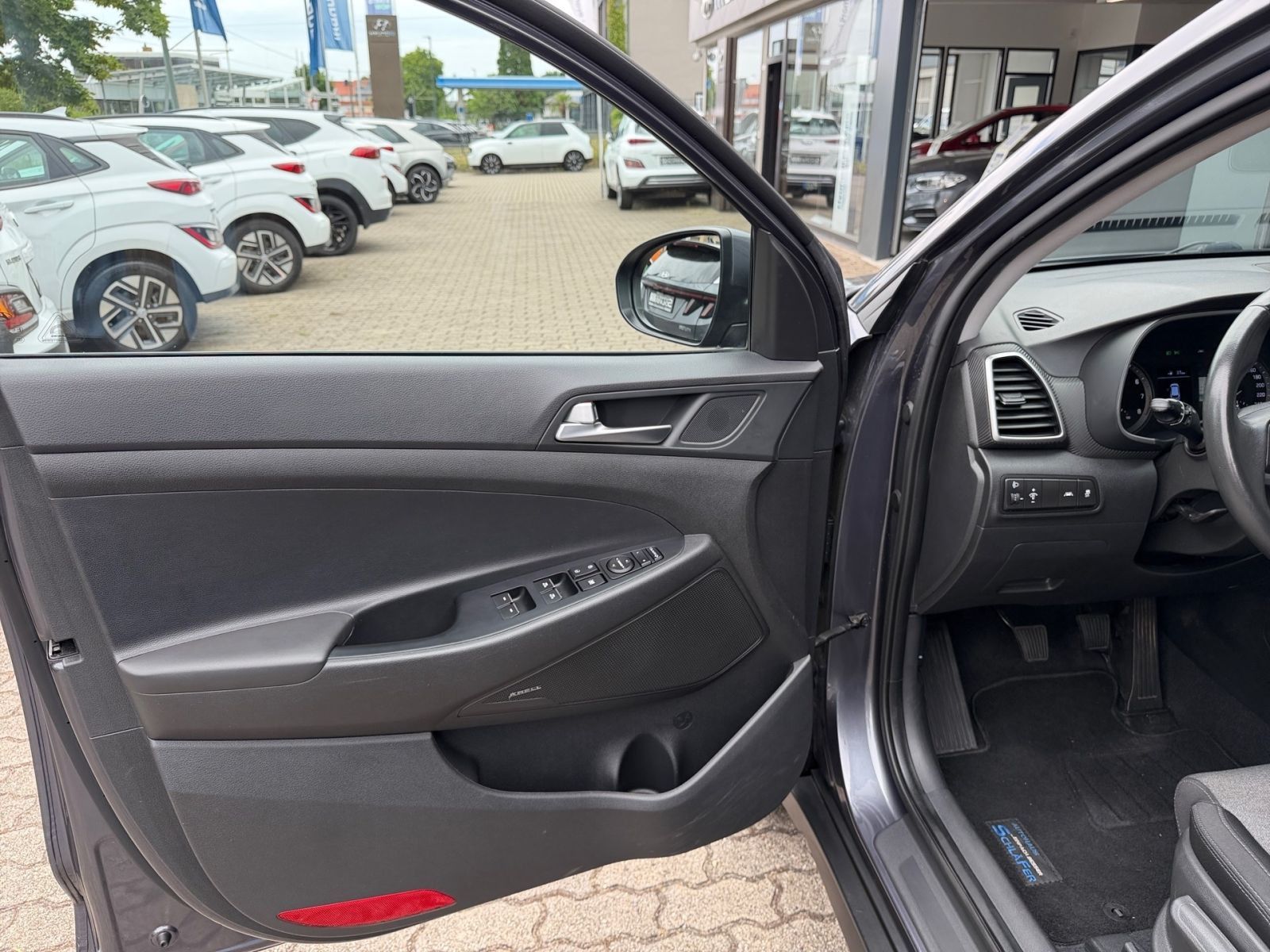Fahrzeugabbildung Hyundai TUCSON 1.6 Trend Navi Kamera Allwetter