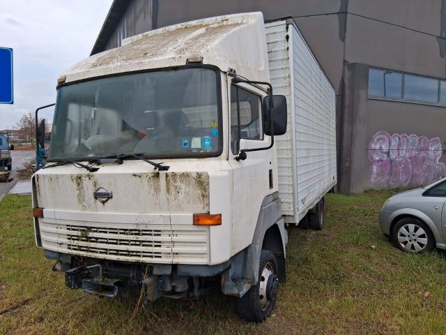 Autres NISSAN CABSTAR N400