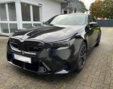 BMW M5 Lim.|Pano|B&W|Sitzbel.|Driverspack|Park-Pro