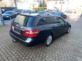 Mercedes-Benz E 220 E -Klasse T-Modell E 220 CDI BlueEffic - Mercedes-Benz aus 2011: Klasse