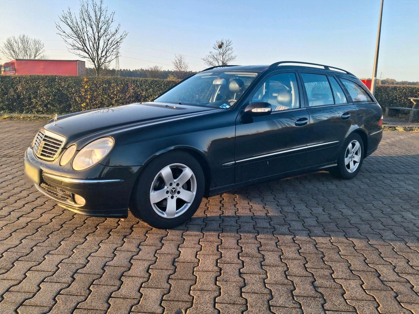 Mercedes-Benz E 320