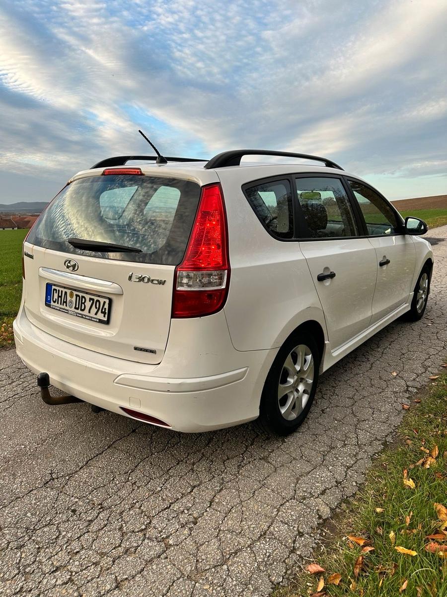Hyundai i30 2012 — photo 8