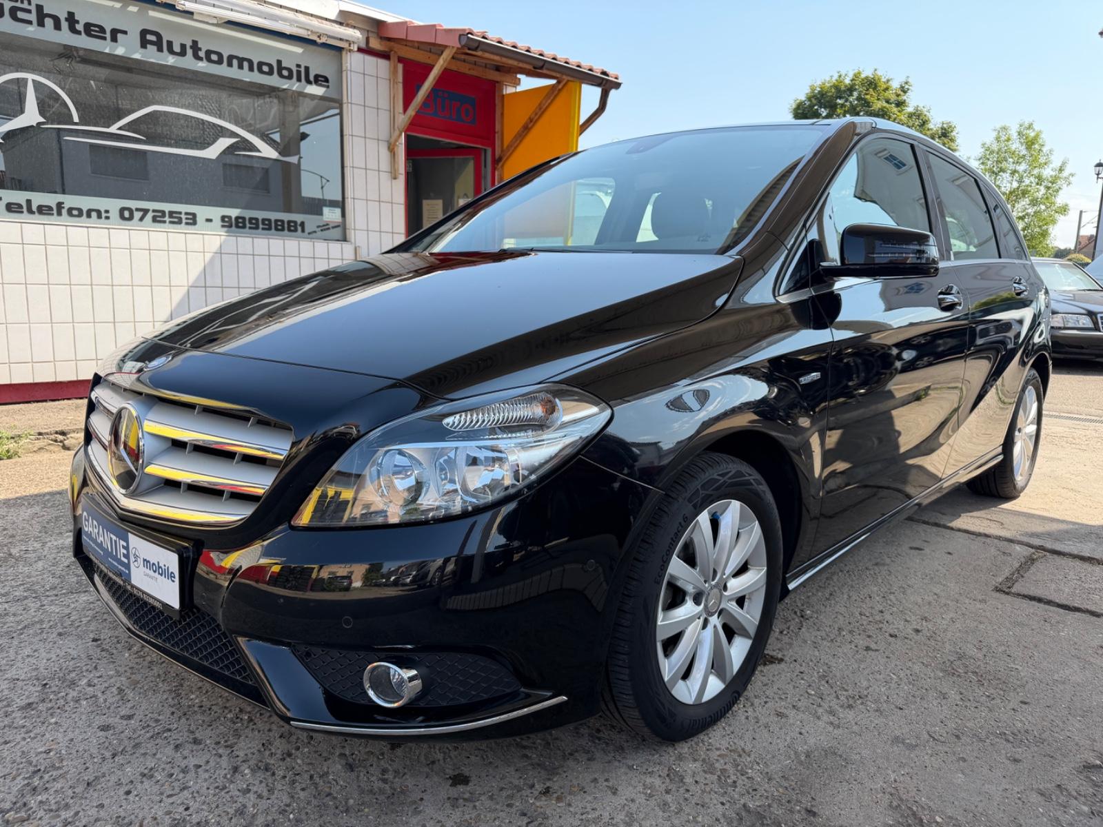 Mercedes-Benz B 200 BE*NAVI*Panodach*LEDER*Sitzhzg*PTC*1.Hd*