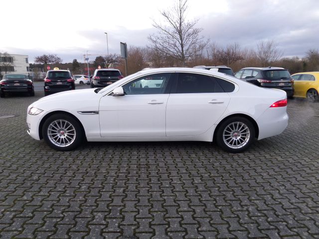 Jaguar XF 2.0d Pure Autom+Navi+Standhzg+Cam+PDC+1.Hand