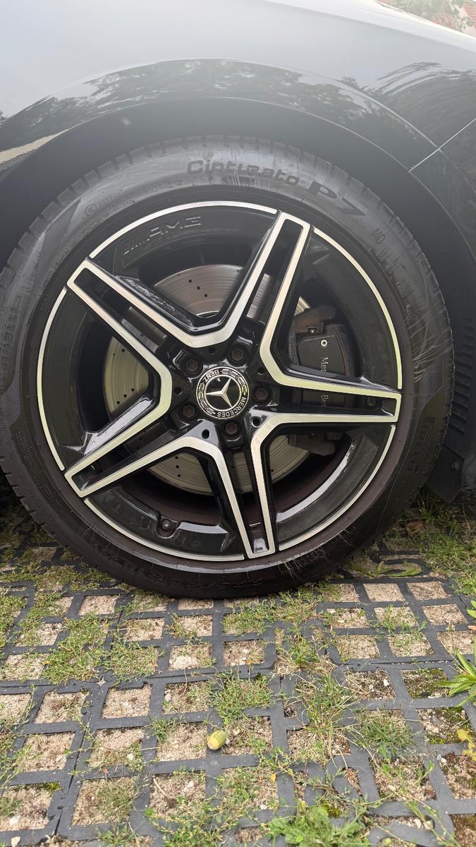Mercedes-Benz A 250 4MATIC DCT AMG-PANO-BURM-NIGHT