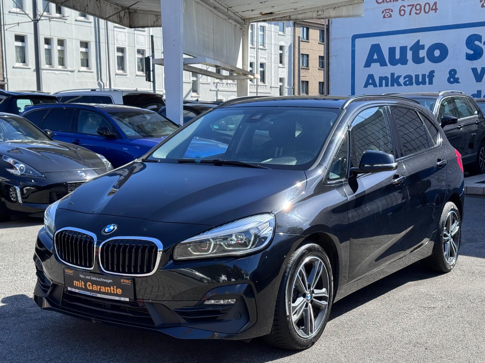 BMW 218 i Sport Line AUTOMATIK,NAVI,R-KAMERA,TOP