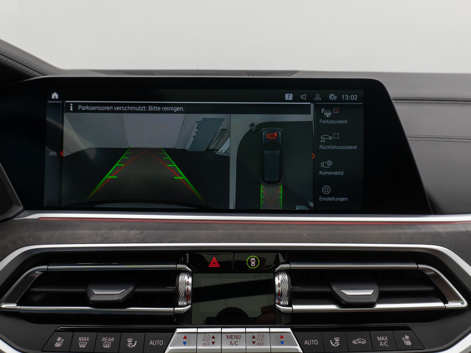 Fahrzeugabbildung BMW X7 M50i Panorama Laser 360°HUD H/K SoftCl 22Zoll