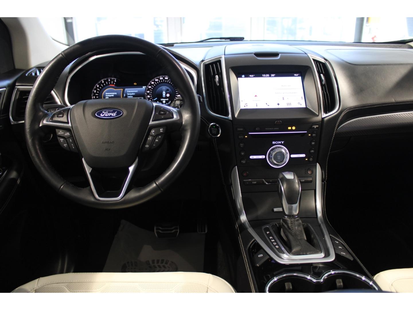 Ford Edge Vignale 4x4 El. Panodach Navi Leder Memory 