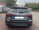 Audi A4 2.0 TFSI S tronic quattro sport Avant sport - Audi A4 mit Benzin-Antrieb: Grau, Alcantara, mit Apple Carplay